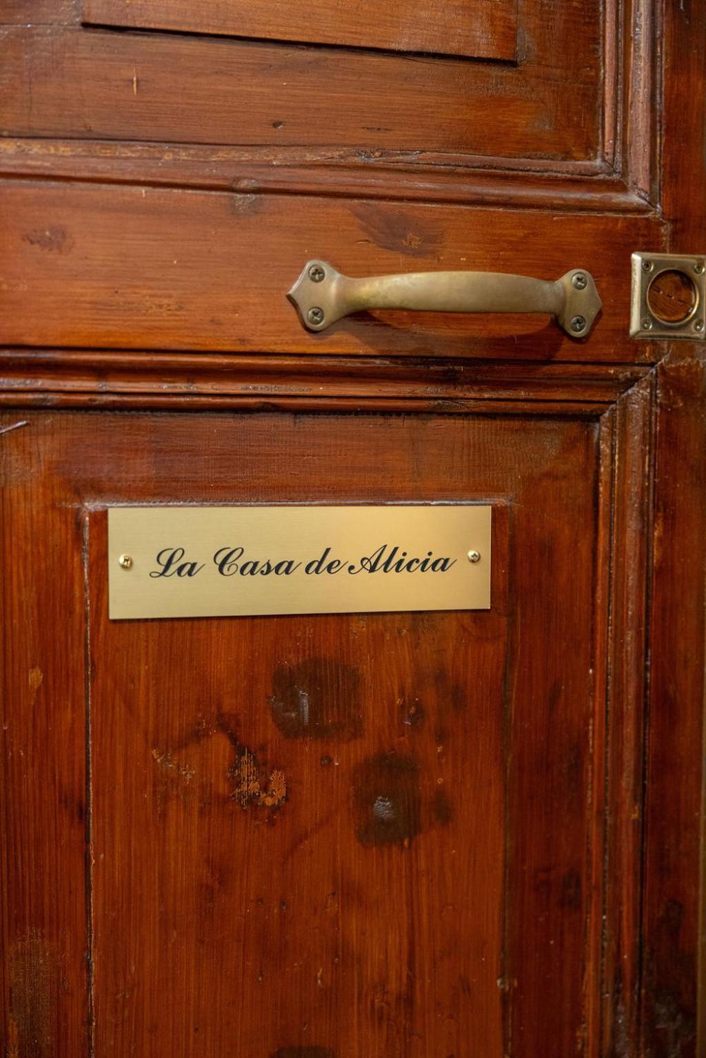 Casa De Alicia Apartment Corfu  ภายนอก รูปภาพ