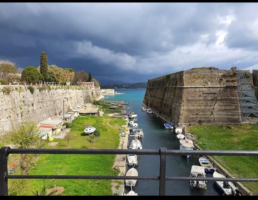 Casa De Alicia Apartment Corfu  ภายนอก รูปภาพ